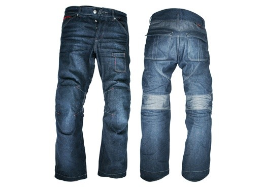 b08_jeans.jpg